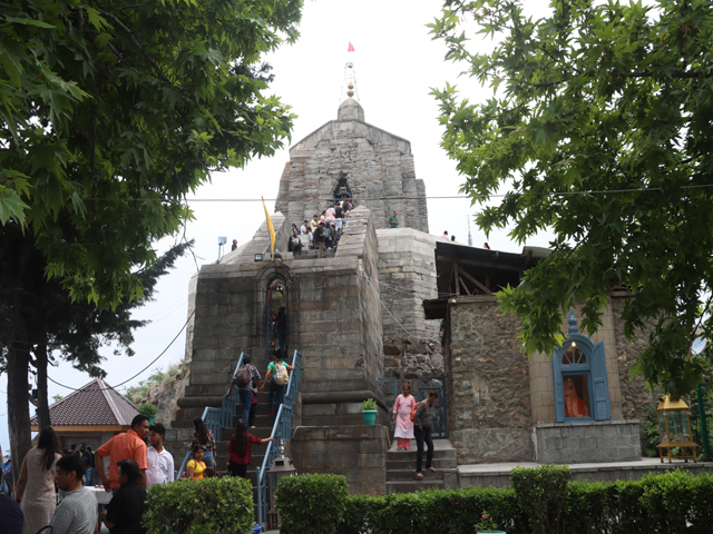 tour operator in pahalgham